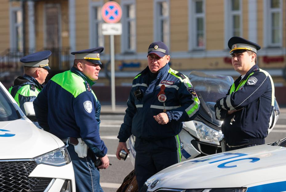 Поздравления с Днем ГИБДД (ГАИ)