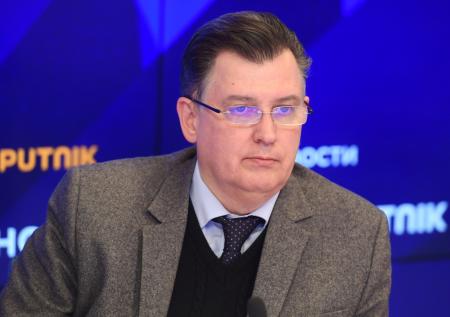 «То, что не тонет»: политолог заявил о деградации чиновников в ЕС