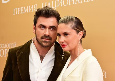 Агата Муцениеце узнала пол третьего ребенка