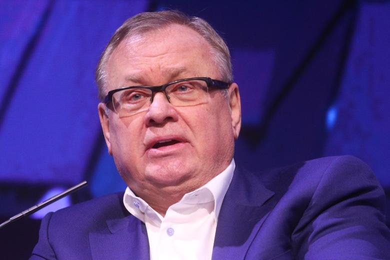 Андрей Костин