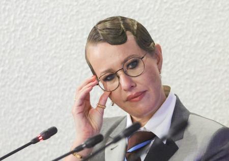 Собчак предложила сенатору выйти на уборку улиц из-за одной инициативы
