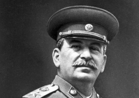 Съезд КПРФ принял историческое решение о культе личности Сталина