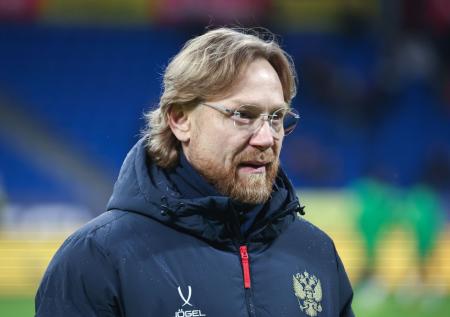 Агент ответил Карпину на слова о завышенных зарплатах футболистов