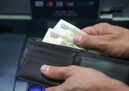 Россиянам предрекли резкое снижение зарплат