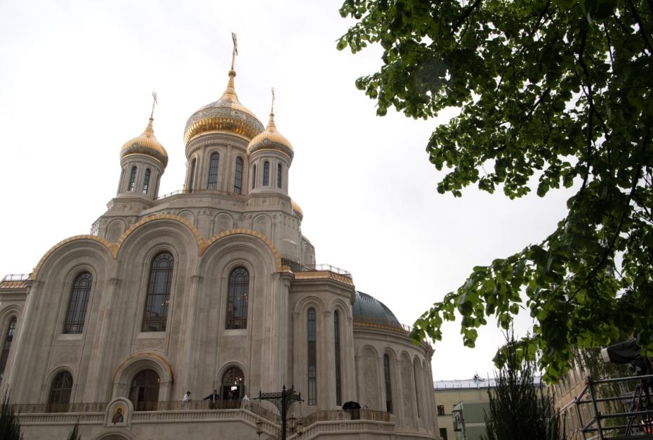 Храм Воскресения Христова и Новомучеников и Исповедников Церкви Русской московского Сретенского монастыря