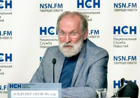 «Ему, а не себе»: Добронравов раскрыл секрет семейного счастья