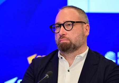 Призвавший WhatsApp готовиться к уходу из России депутат пояснил свои слова