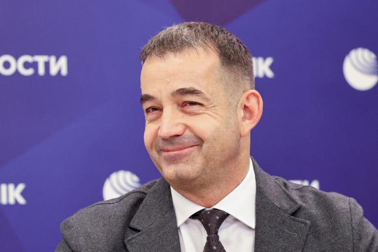 Дмитрий Певцов