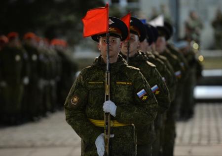 В России предложили бесплатно выдавать парадную форму ряду добровольцев СВО