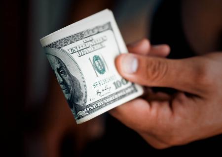 Гражданам Южной Кореи начислят по $110