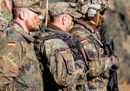 В Германии назвали условие для возвращения воинской обязанности