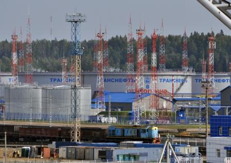 Стала известна причина утечки аммиака с танкера в порту Ленобласти