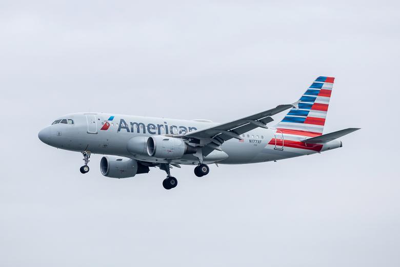 Самолет  American Airlines