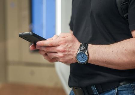В телефоне у жителя Мурино нашли интимное видео с 15-летней девочкой