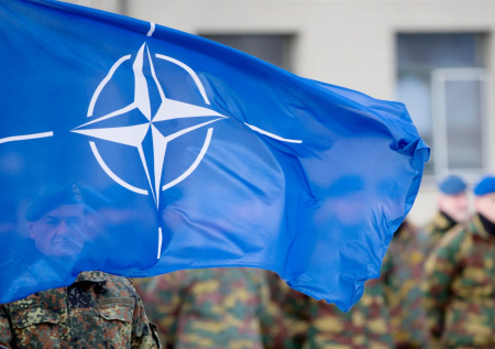 «Ни на дюйм в сторону России»: НАТО призвали вернуться «в прошлое»