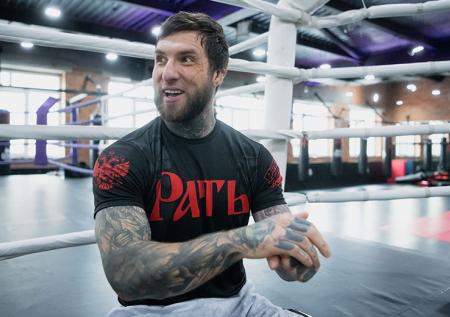На фронтмена Slaughter to Prevail составили протокол о дискредитации армии