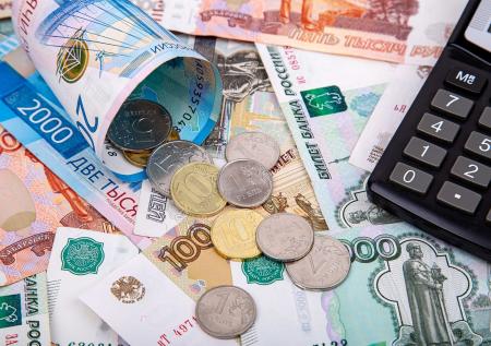 В Госдуме хотят поднять МРОТ втрое: каким он будет на самом деле
