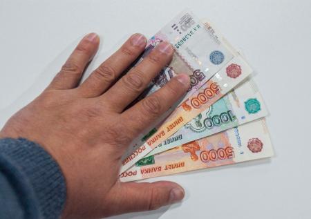 Россиянина оштрафовали за отказ работать на государство