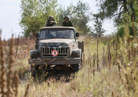 В зоне СВО появился антидроновый грузовик-кабриолет
