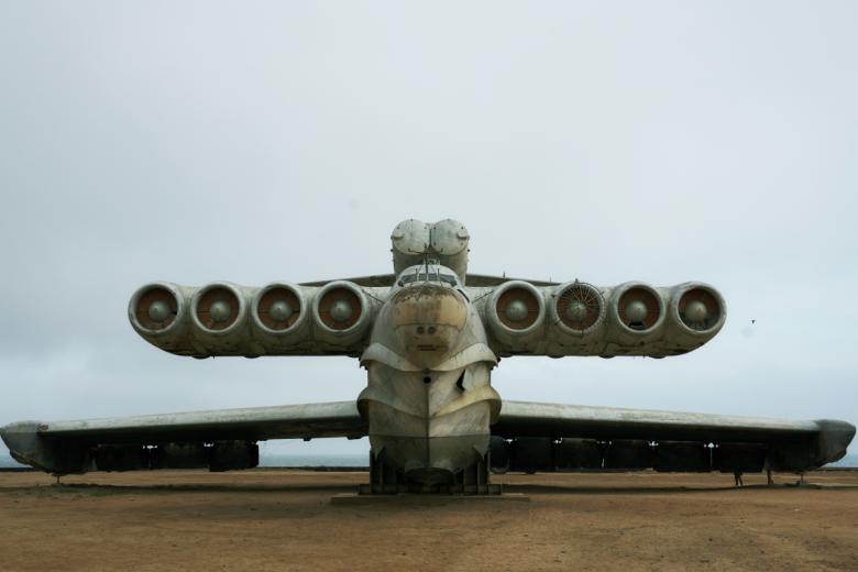 Советский ударный экраноплан-ракетоносец проекта 903 «Лунь»