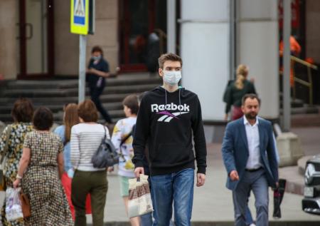 В Роспотребнадзоре предупредили об опасности нового ковид-штамма стратус