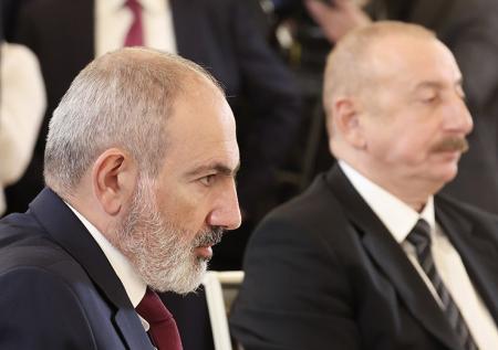 Переговоры Алиева и Пашиняна в Абу-Даби завершились