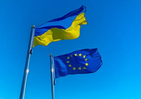Киеву объяснили, почему он не может вступить в ЕС