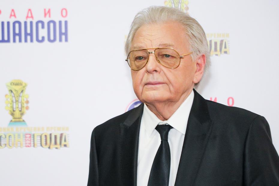 Юрий Антонов