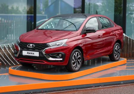 АвтоВАЗ выпустил Lada Iskra: когда и где можно будет купить, сколько стоит