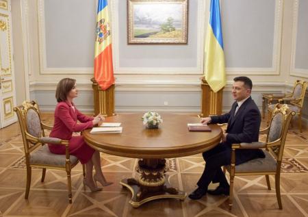Санду и Зеленского обвинили в «убийстве» молдавских наемников на Украине