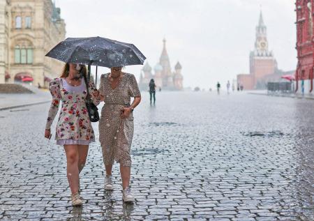 Погода в Москве и Петербурге 14-20 июля: вместо жары — похолодание и ливни?