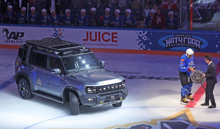 Автомобиль Jetour T2, подаренный Александру Овечкину