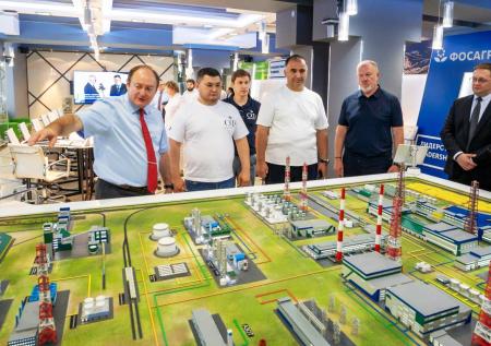 Сенаторы посетили производство ФосАгро в Череповце