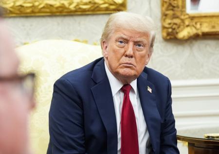 «Сыграл на публику»: политолог оценил желание Трампа переименовать футбол