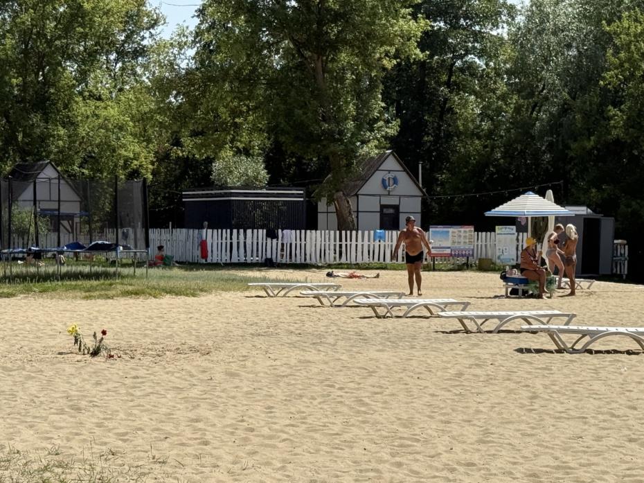 Городской пляж в Курске, по которому 8 июля, 2025 года ударили БПЛА ВСУ