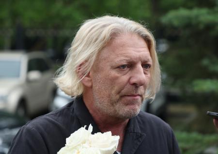 Режиссер Олейников рассказал, что не успел сделать с Морозом при жизни