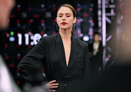 Критика Брухуновой, поцелуи с Янковским: как живет актриса Диана Пожарская