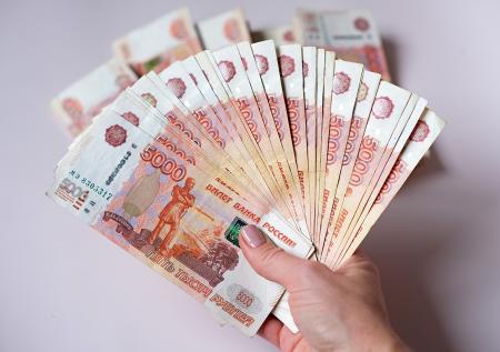 Россияне назвали размер дохода для счастья