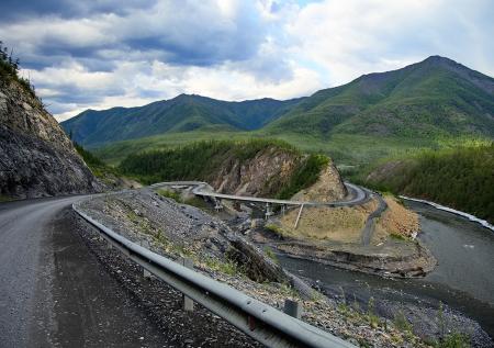 Паводки размыли два моста на «Колыме»