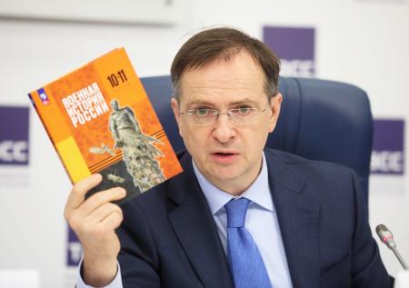 Мединский ответил, что напишут об СВО в будущих учебниках истории