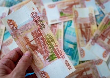 Эти привычки мешают вам больше зарабатывать — срочно избавьтесь