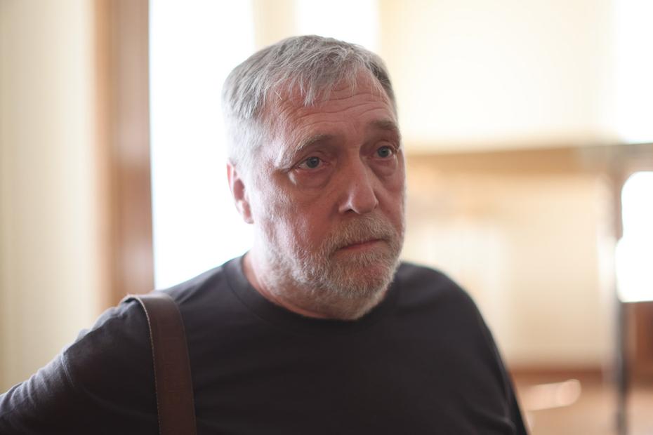 Актер театра и кино, кинорежиссер, сценарист и продюсер Никита Высоцкий на церемонии прощания с народным артистом РФ, режиссером Александром Миттой в Центральном доме литераторов в Москве