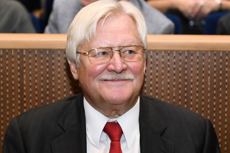 Юрий Кара
