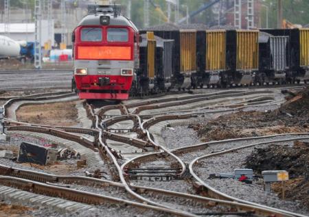 Пенсионер чудом выжил после наезда поезда под Новосибирском