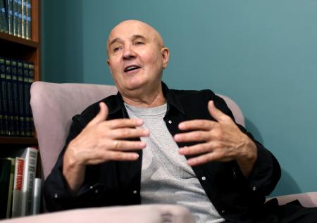 «Смотрю до первого мата»: Лукинский о современном юморе