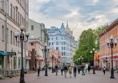 В Москве выставили на аукцион уникальную девятикомнатную квартиру на Арбате