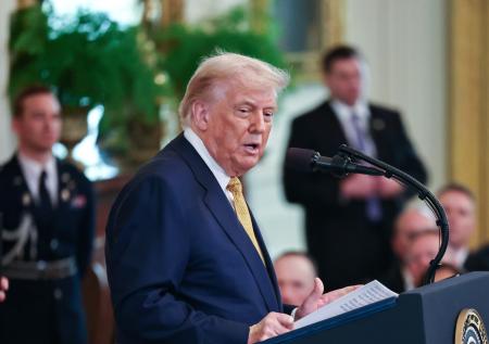 «Ничто не удовлетворит левых безумцев»: Трамп взорвался из-за дела Эпштейна