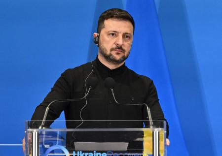 Политолог раскрыл, как Зеленский вверг Украину в депрессию