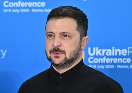 На Украине раскрыли, кто заставил Зеленского обратиться к России с просьбой