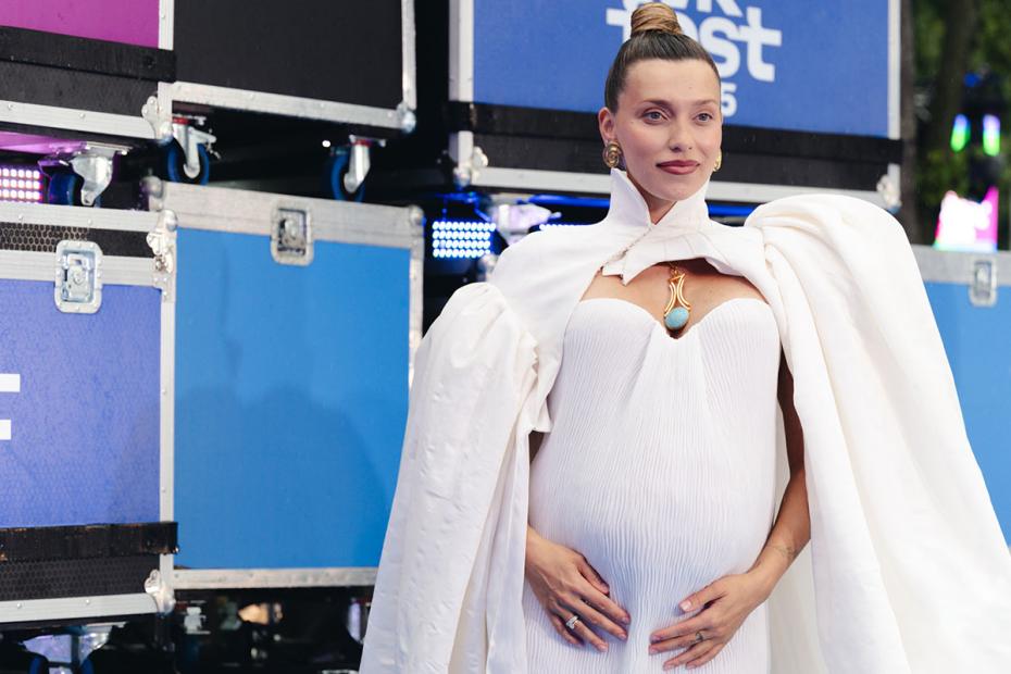 Регина Тодоренко на фестивале VK Fest на территории парка «Лужники‭»